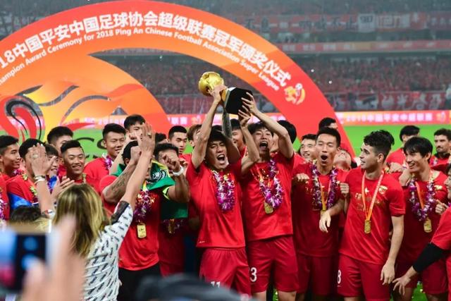 国足争铜牌前景分析：三大策略应对乌兹别克斯坦